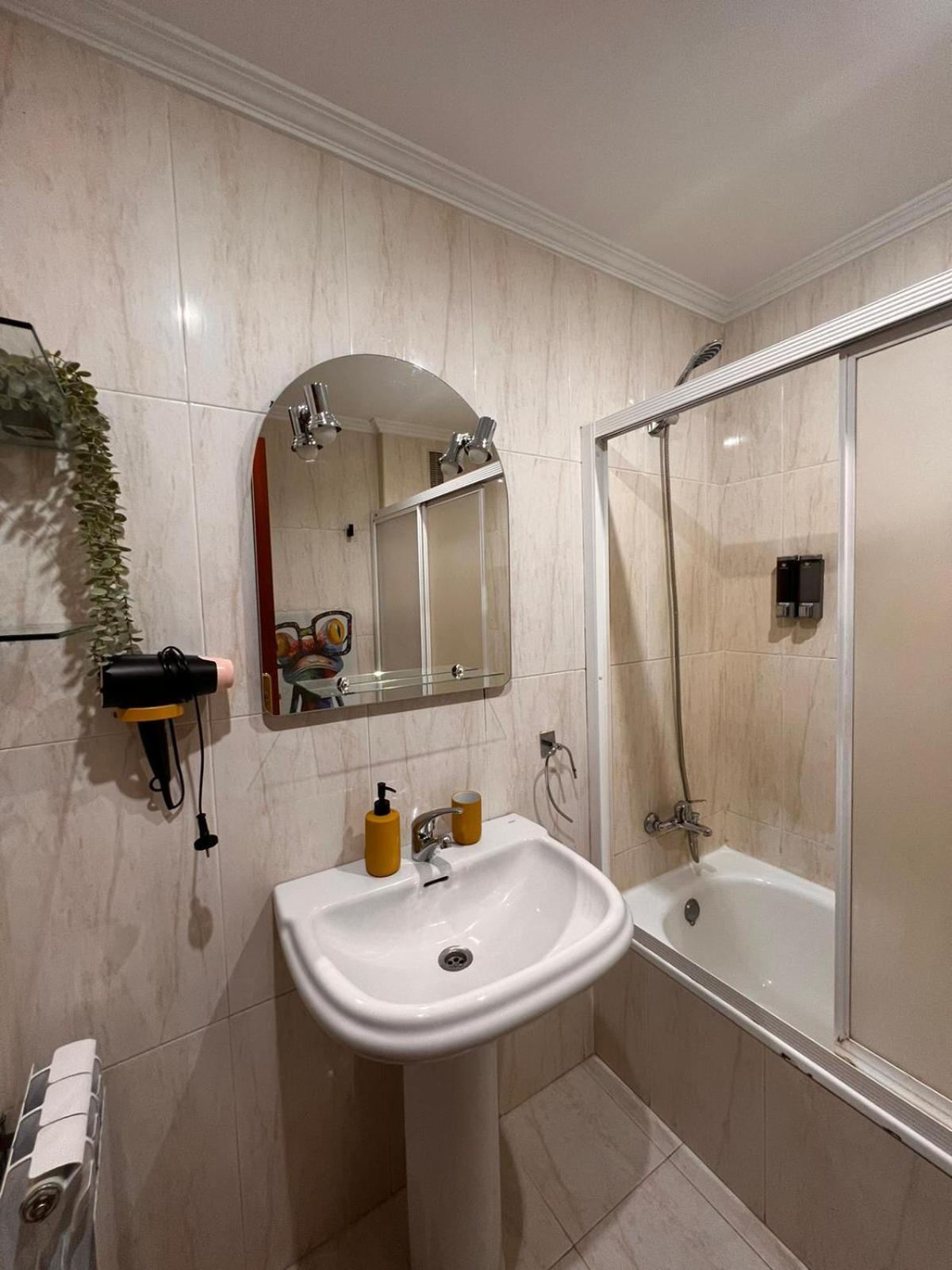Parking Gratis, Centrico Y Acogedor Apartment Vigo Exterior photo